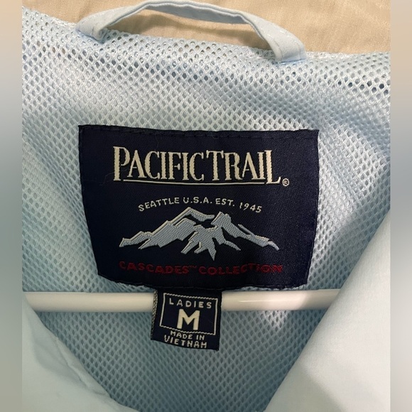 Ladies Pacific Trail lightweight jacket size M with hood great condition - Picture 4 of 8